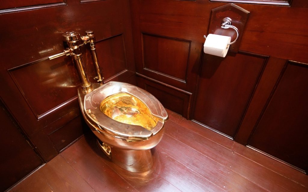 4.8m golden lavatory stolen from Blenheim Palace